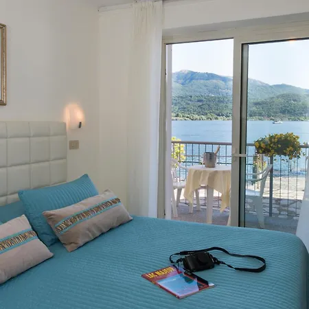 Hotel Carillon Baveno Buitenkant foto