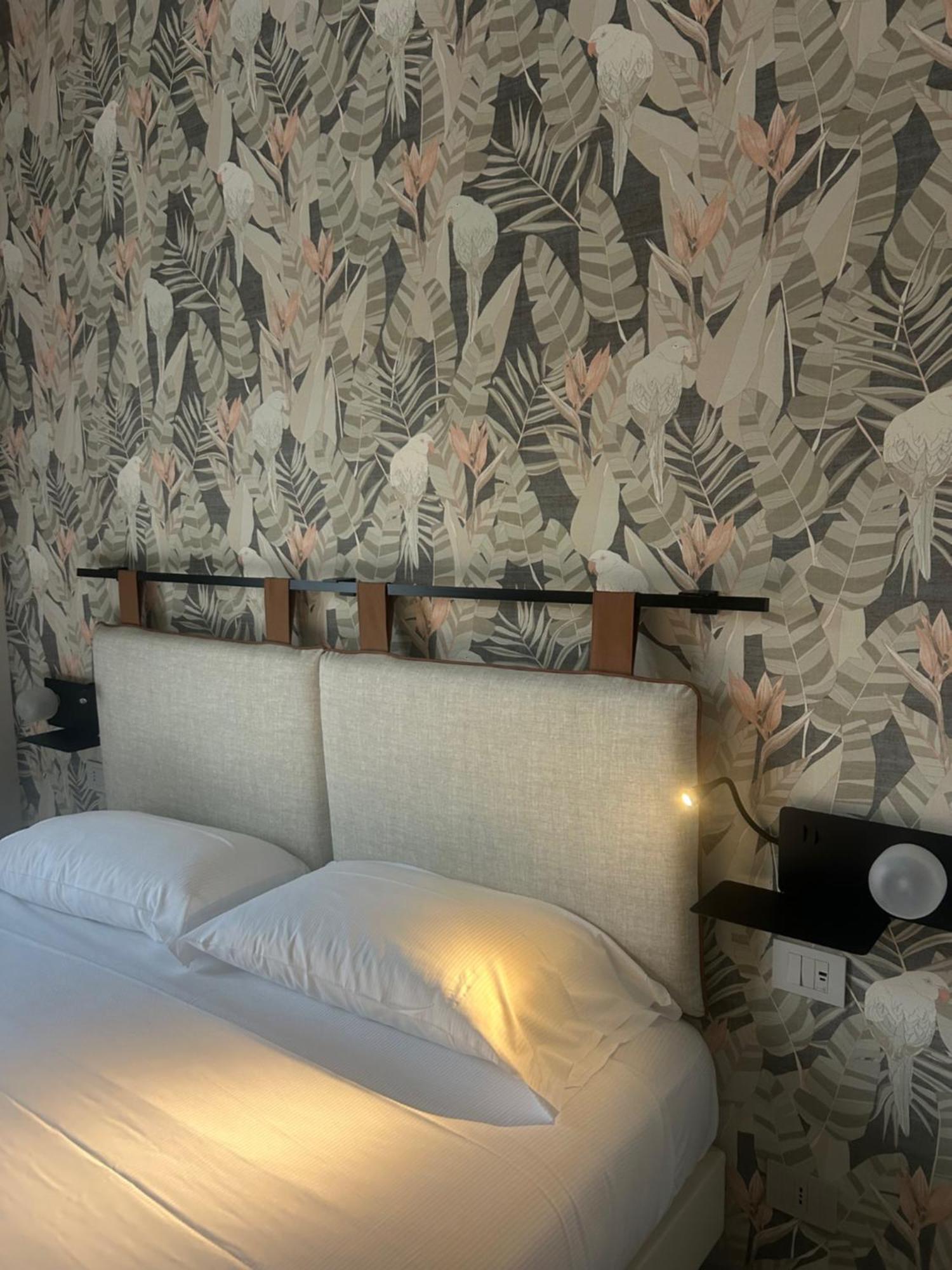 Carillon Hotel 3*