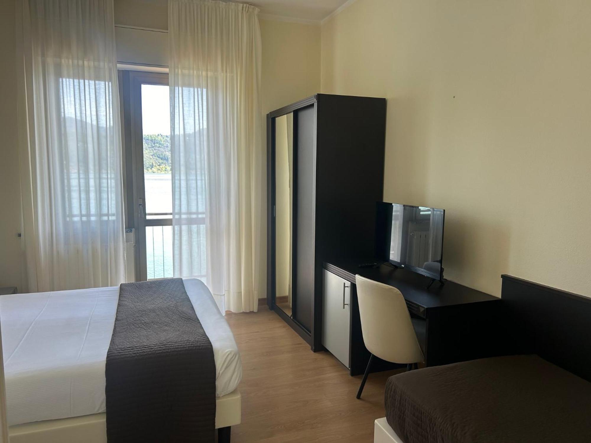 Carillon Hotel